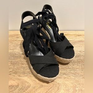 BLACK WEDGES LACE UP LULUS